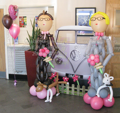 Drayton Manor, VW 'Splittie' camper van and balloon characters by Huff, Puff and Away!