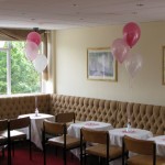 3-balloon Clusters in white, pearl pink and pearl rose